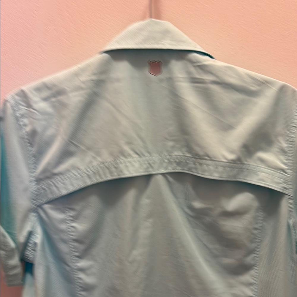Field & Stream Women's Light Teal Shirt - Picture 4 of 7